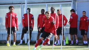 Sivasspor, Süper Lig'de yarın Antalyaspor'u konuk edecek