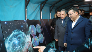 Talas Belediyesi'nden uzayın derinliklerine götüren sergi