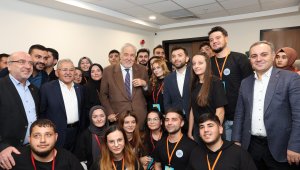 Tarihçi İlber Ortaylı, Kayseri'de söyleşiye katıldı: