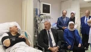 Trafik kazası geçiren Binali Yıldırım'dan ilk fotoğraf: Aliyev Yıldırım'ı ziyaret etti