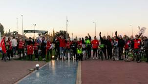 Türk Kızılay Gönüllüleri Cumhuriyet için Pedal Çevirdi