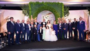 Bulut ve Gülsoy ailelerinin mutlu günü