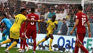 Dünya Kupası heyecanı başladı: İlk 3 puan Valencia'lı Ekvador'un