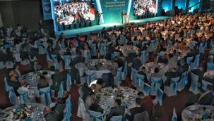 Firuz Bağlıkaya’dan Antalya’da gövde gösterisi