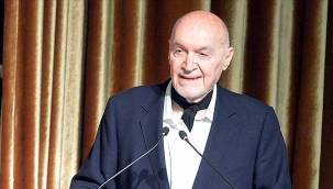 Gazeteci yazar Hıncal Uluç hayatını kaybetti