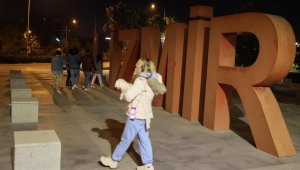 İzmir'de 4,9 büyüklüğünde deprem