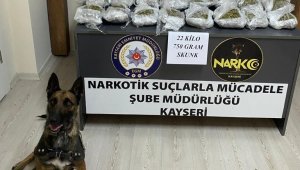 Kiralık araçlarla uyuşturucu taşıyan 2 zanlı Kayseri'de yakalandı