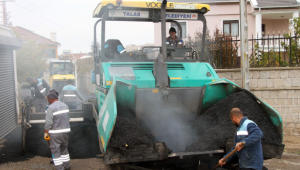Talas Belediyesinin asfalt çalışması sürüyor