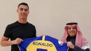 Al Nassr, Cristiano Ronaldo'yu transfer etti