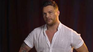 Aylin Coşkun'un 'paramın üstüne yattı' dediği Sinan Akçıl'dan herkesi şaşırtan itiraf! Sunucu konuşmakta zorlandı: 4 kadınla...