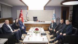 Başkan Büyükkılıç’a, Sevilen Sanatçı Bülent Serttaş’tan Ziyaret