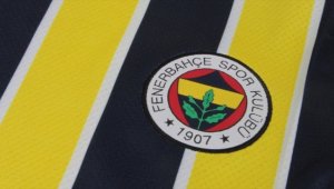 Fenerbahçe Kulübü Trabzonspor'la oynayacakları maçta görev yapacak yardımcı hakem atamasına tepki gösterdi