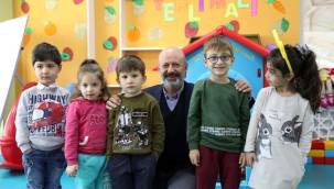 Geleceğimizin teminatı Çocuklarımız için çalışıyoruz