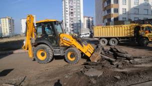 Melikgazi'de asfalt çalışmaları hız kesmeden devam ediyor