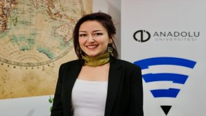 Sosyal medyada görüntüleri paylaşılan çocuk "çevrim içi istismara" maruz kalabilir