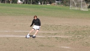 1207 Antalyaspor Kadın FK'nin kampına çağrılan Eylül'ün hedefi milli forma