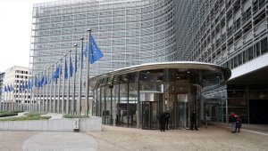 AB, Avrupa'daki ilaç sıkıntısına karşı "toplu alım" seçeneğini düşünüyor 