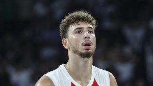 Alperen Şengün NBA'de "triple double" yapan en genç pivot oldu