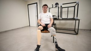 Bacaklarını kaybeden terör gazisi 3 boyutlu yazıcıyla protez koruyucu geliştirdi