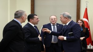 Bakan Akar Gürcistan Parlamentosu Savunma ve Güvenlik Komitesi üyelerini kabul etti