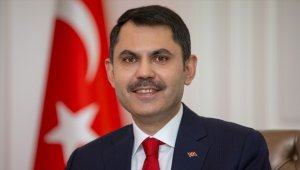 Bakan Kurum: Dünyanın incisi Van Gölü'müzü en güzel haliyle geleceğe taşımak için canla başla çalışıyoruz