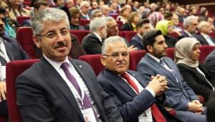 Başkan Büyükkılıç, Ankara’da 3 Bakanla Görüştü, Cumhurbaşkanı Erdoğan’ın Toplantısı’na Katıldı