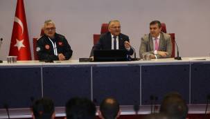 Başkan Büyükkılıç, Göreve Yeni Başlayan İtfaiyecilerle Bir Araya Geldi