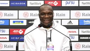 Beşiktaş'ın Kamerunlu futbolcusu Aboubakar, takımıyla yeni şampiyonluklar peşinde