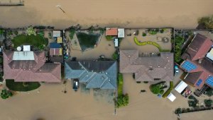 California'da 8 milyon kişinin yaşadığı bölgede halen sel riski sürüyor