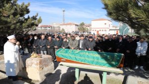 Çubuk'ta otomobilin çarpması sonucu ölen lise öğrencisinin cenazesi defnedildi