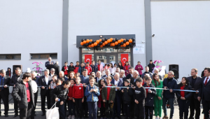 Develi'de Pembe-Cesarettin Kocatürk Ortaokulu Spor Salonu açıldı 