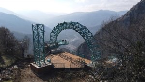 "Dünyanın en derin ikinci kanyonu Valla"nın girişine uçurum salıncağı