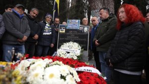 Fenerbahçe'nin efsane oyuncusu Lefter Küçükandonyadis kabri başında anıldı