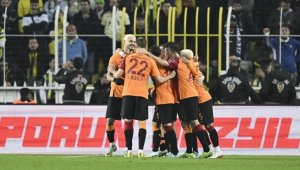 Galatasaray, Kadıköy'de liderliğini perçinledi