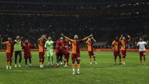 Galatasaray, Süper Lig'de sezonun ilk devresini zirvede bitirdi