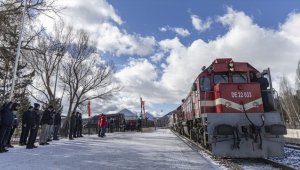 Gençlik ve Spor Bakanı Kasapoğlu'nu taşıyan Sarıkamış Ekspresi yolculuğunu tamamladı