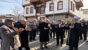Güdül'deki Tevhid Camisi tadilat çalışmalarının ardından tekrar ibadete açıldı