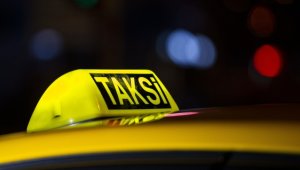 İstanbul'da taksilere tepe lambası zorunluluğu getirildi