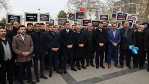 İsveç'te Kur'an-ı Kerim'in yakılması Yahyalı'da protesto edildi