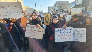 İsveç'teki Kur'an-ı Kerim yakma eylemi Suriye'de protesto edildi