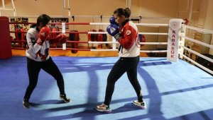 Kadın milli boksörlerin hedefi olimpiyatlara katılarak derece elde edebilmek