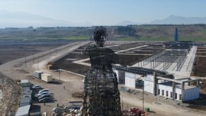 Kahramanmaraş'taki EXPO 2023 sergi alanına 25 metrelik heykel