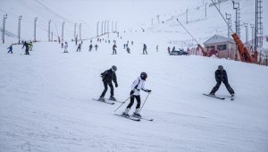Kara hasret kayak merkezleri "suni kar" ve "kar dondurma" yöntemlerine yöneldi