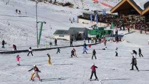 Kartalkaya Kayak Merkezi'nde yarıyıl tatili yoğunluğu