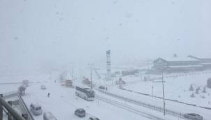 Kayseri'de beklenen kar yağışı Erciyes’te başladı