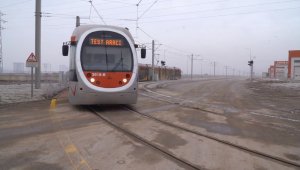 Kayseri'de yeni tramvay hattında test sürüşleri devam ediyor