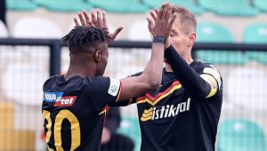 Kayserispor, İstanbul deplasmanında rahat kazandı