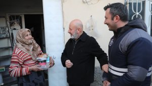 Kocasinan'ın "Gönül Kazanı"ndaki sıcak yemekler 145 vatandaşa ulaştırılıyor