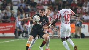 Lider Galatasaray, Süper Lig'de yarın Antalyaspor'u konuk edecek