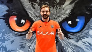 Medipol Başakşehir, Caner Erkin'le anlaştı